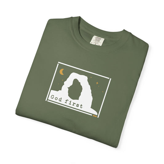 Arches National Park 'God First' — Heritage Trail Tee